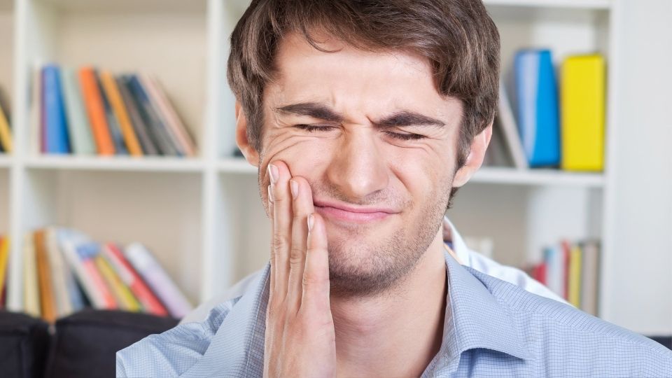 10 Vital Signs That You Need to Go to the Dentist Immediately